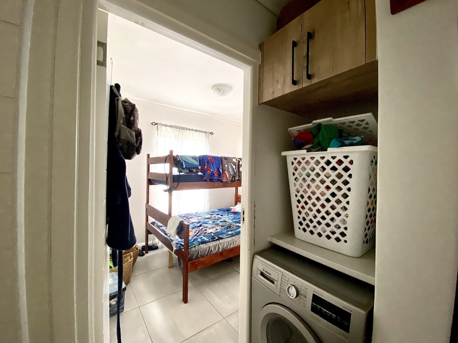 2 Bedroom Property for Sale in Hansmoeskraal A H Western Cape